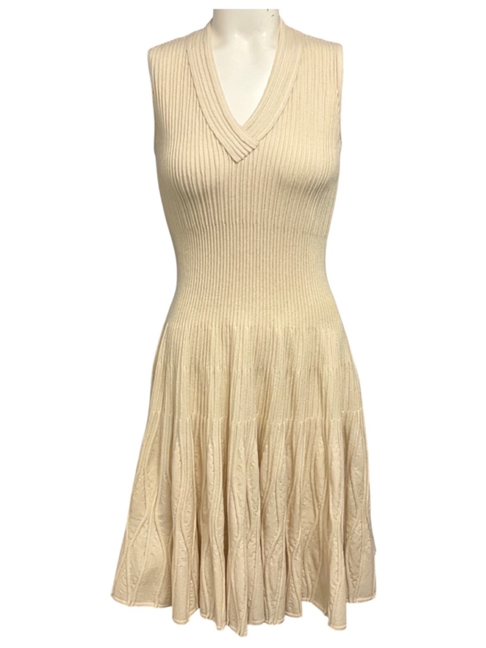 ALAIA CREAM TEXTURED SLEEVELESS V-NECK FLARED WOOL KNIT DRESS